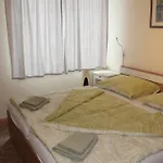 Family Vendeghaz Apartament Balatonszarszo