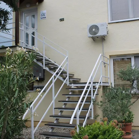 Apartment Family Vendeghaz