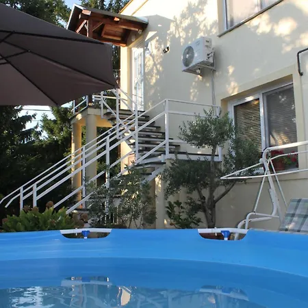 Apartment Family Vendeghaz *