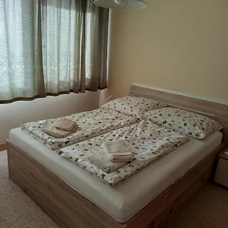 Apartment Family Vendeghaz Balatonszarszo
